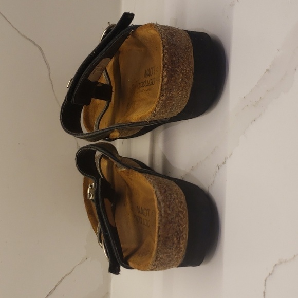 NAOT Women Malibu Sandal Size 6 (size missing) Gold Bronze Rhinestone Open - Picture 7 of 13